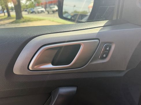 Used 2019 Ford Ranger XLT w/ Equipment Group 302A Luxury AWD/4WD image 11