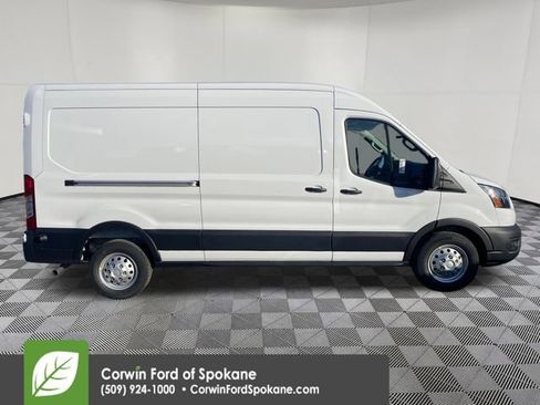 New 2026 Ford Transit 250 148 Medium Roof Extended AWD image 9