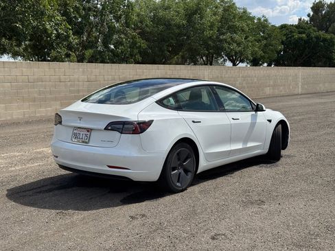 Used 2022 Tesla Model 3 Long Range AWD/4WD image 3