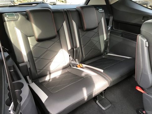 New 2026 Volkswagen Atlas Peak Edition AWD/4WD image 38