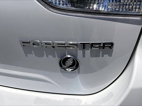 Used 2024 Subaru Forester Premium AWD/4WD image 24