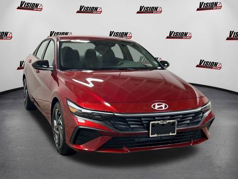 New 2025 Hyundai Elantra Sport image 3