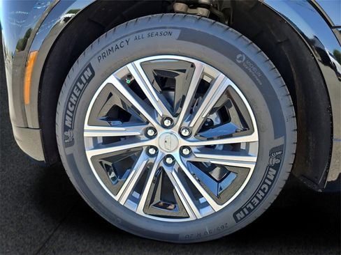 New 2024 Cadillac Lyriq Luxury image 10