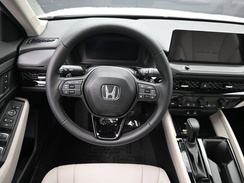New 2025 Honda Accord EX-L image 18