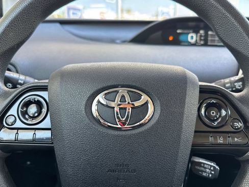 Used 2019 Toyota Prius LE w/ Preferred Accessory Package AWD/4WD image 24