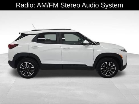 Certified 2024 Chevrolet TrailBlazer LT w/ LT Cold Weather Package image 7