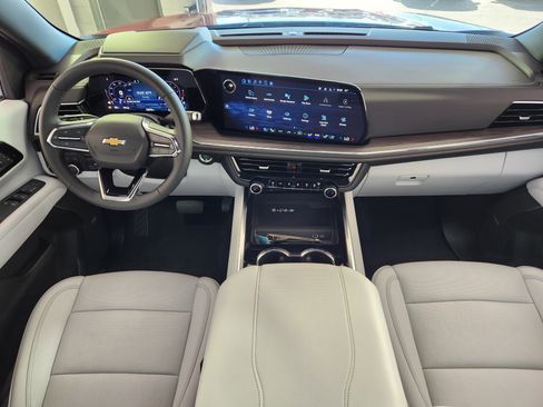 Used 2025 Chevrolet Tahoe Premier image 16