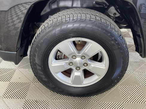 Used 2012 Jeep Liberty Sport w/ Popular Equipment Group AWD/4WD image 18