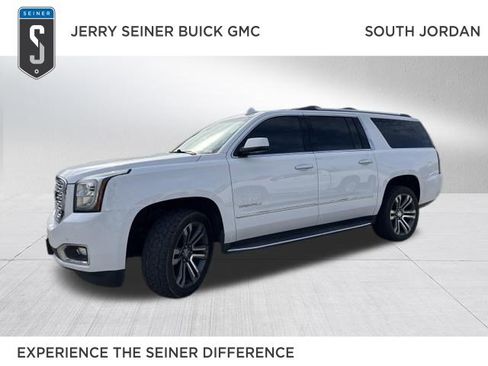 Used 2020 GMC Yukon XL Denali w/ Open Road Package AWD/4WD image 1