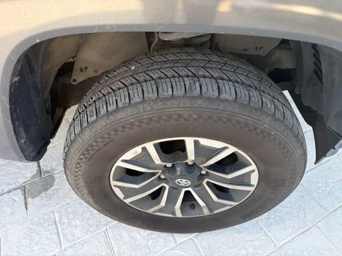 Used 2023 Toyota Tacoma TRD Sport AWD/4WD image 29