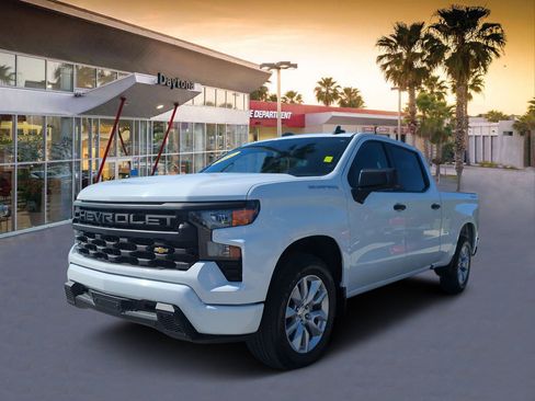 Used 2022 Chevrolet Silverado 1500 Custom image 7
