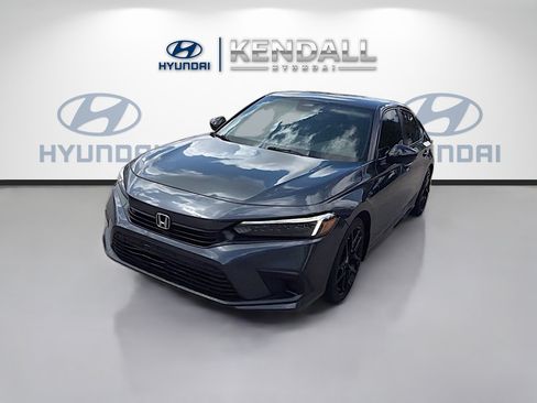 Used 2023 Honda Civic Sport image 3