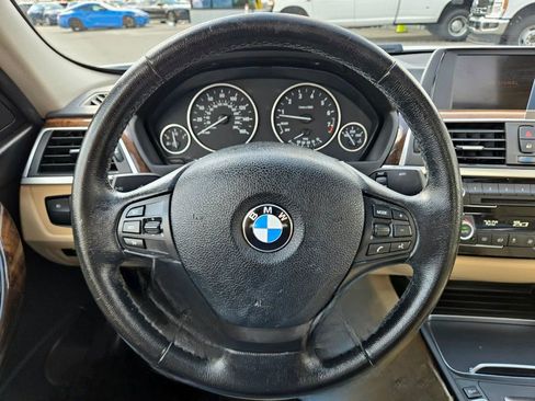 Used 2018 BMW 320i Sedan w/ Convenience Package image 25