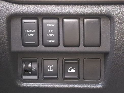 Used 2023 Nissan Titan PRO-4X w/ Pro-4x Convenience Package image 29