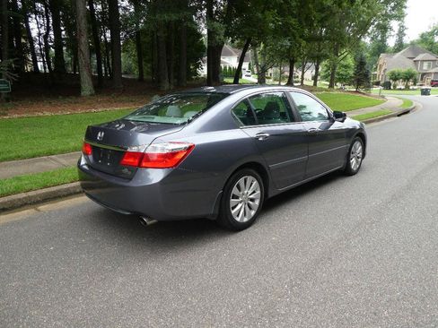 Used 2013 Honda Accord EX image 28