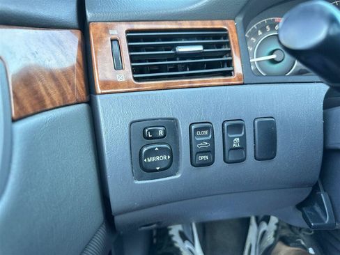 Used 2008 Toyota Solara SLE FWD image 23