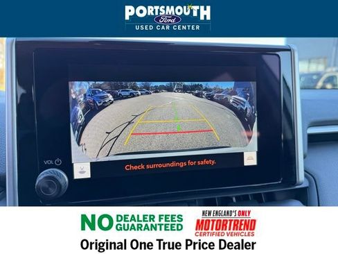 Used 2024 Toyota RAV4 XLE image 8