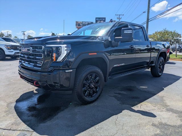 Used 2025 GMC Sierra 2500 AT4 w/ AT4 Premium Plus Package AWD/4WD image 9