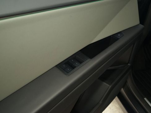 Used 2024 Tesla Cybertruck Cyberbeast image 25