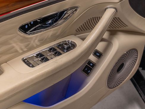 Used 2021 Bentley Flying Spur W12 AWD/4WD image 5