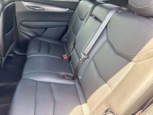 Used 2021 Cadillac XT6 Luxury image 17