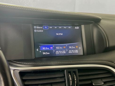 Used 2019 INFINITI QX30 AWD w/ Navigation Package image 15