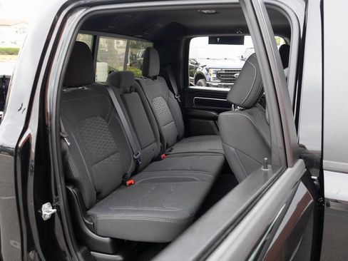 Used 2025 RAM 1500 Big Horn image 24