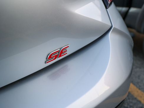Used 2025 Toyota Corolla SE FWD image 12