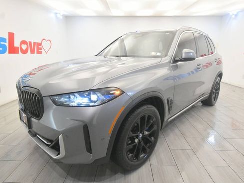 Used 2024 BMW X5 xDrive40i w/ Premium Package AWD/4WD image 1
