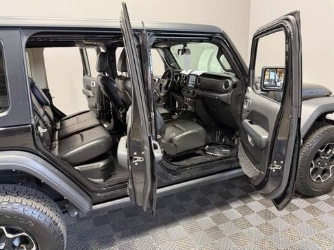 Used 2022 Jeep Wrangler Unlimited Rubicon 4xe w/ Cold Weather Group AWD/4WD image 22