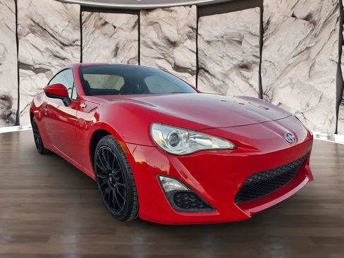 Used 2014 Scion FR-S image 3