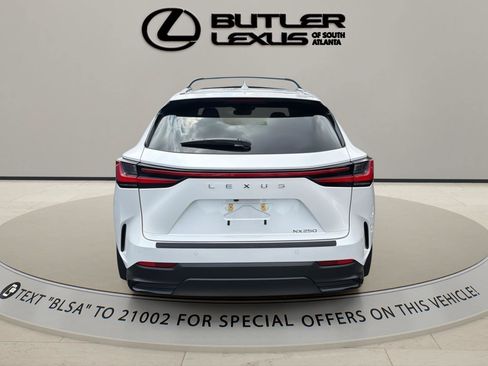 Used 2025 Lexus NX 250 FWD w/ Accessory Package (2T) image 5