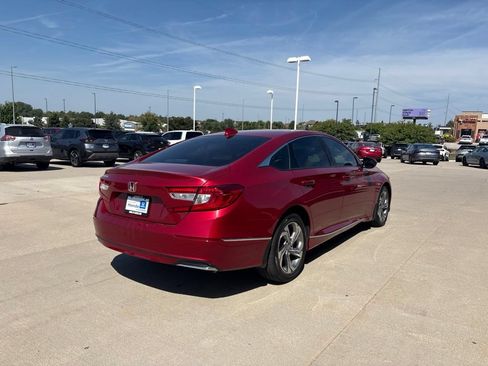 Used 2020 Honda Accord EX image 5