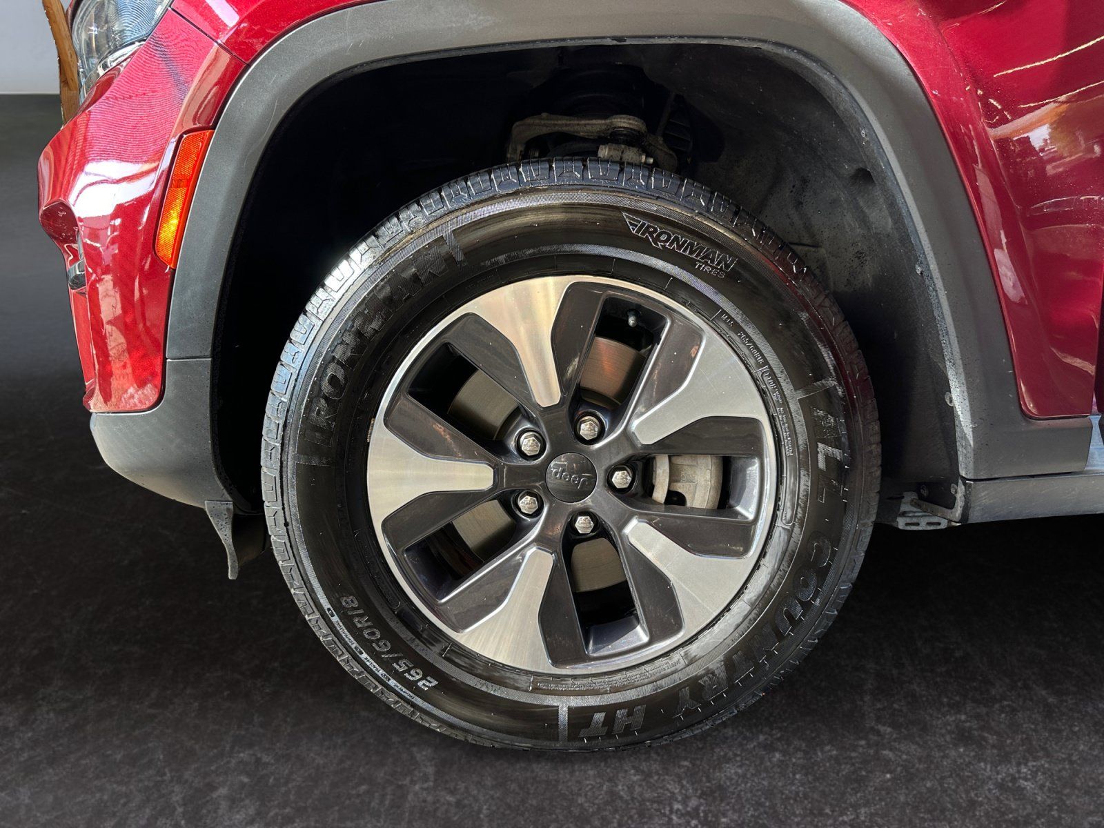 Used 2023 Jeep Grand Cherokee 4WD 4xe image 14