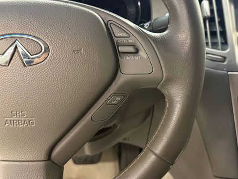 Used 2015 INFINITI Q40 w/ Navigation Package RWD image 27