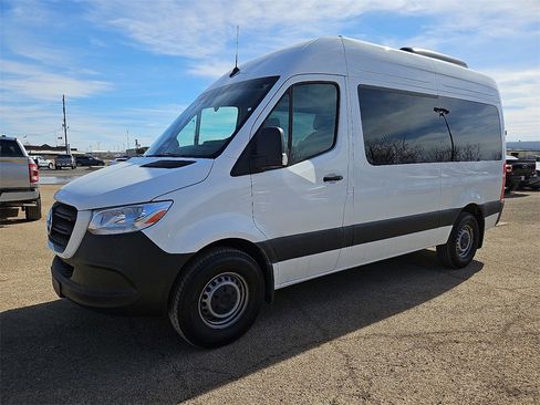 Used 2025 Mercedes-Benz Sprinter 2500 image 2