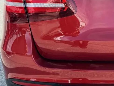 Used 2018 Mercedes-Benz GLC 300 4MATIC w/ Premium Package image 13