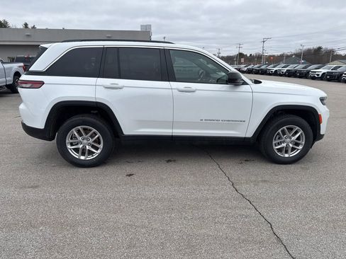 New 2026 Jeep Grand Cherokee Laredo AWD/4WD image 6