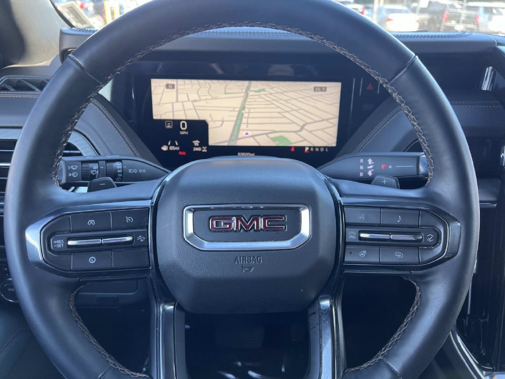 Used 2025 GMC Yukon XL AT4 AWD/4WD image 20