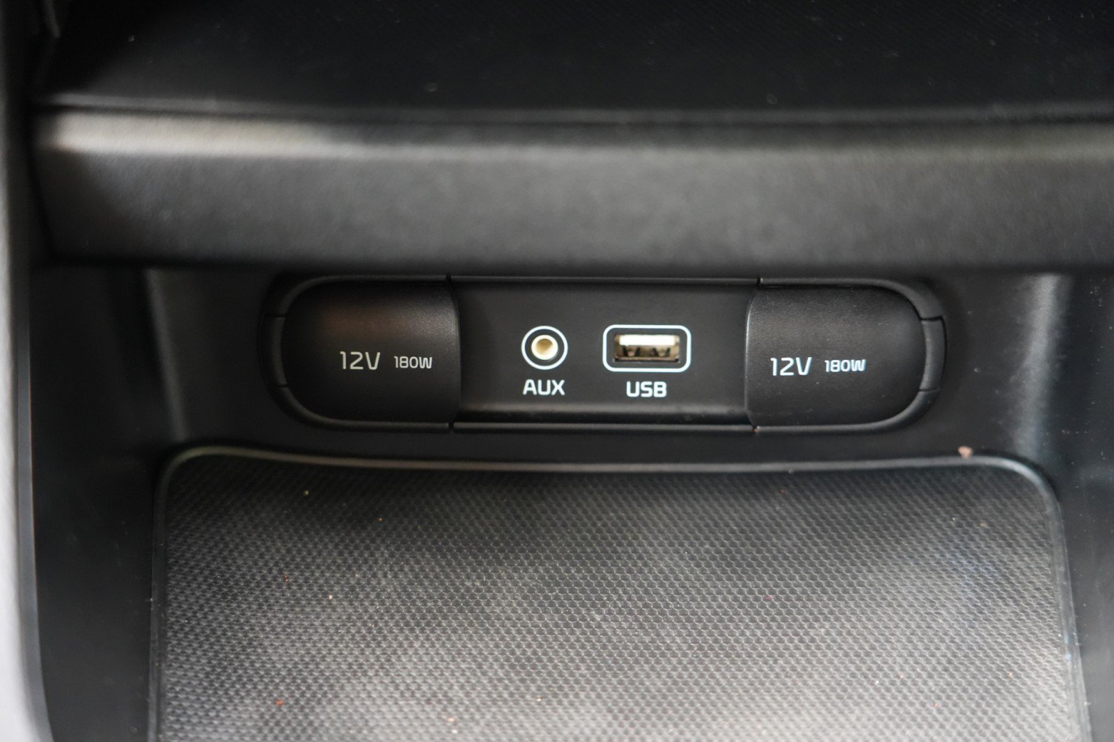 Used 2020 Kia Forte LXS FWD image 25