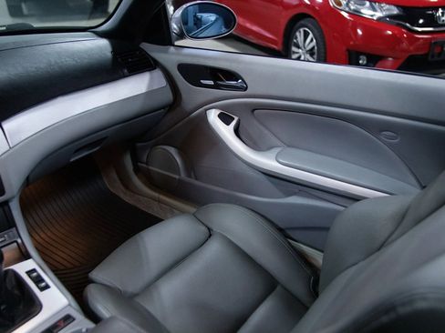 Used 2004 BMW M3 Convertible image 34