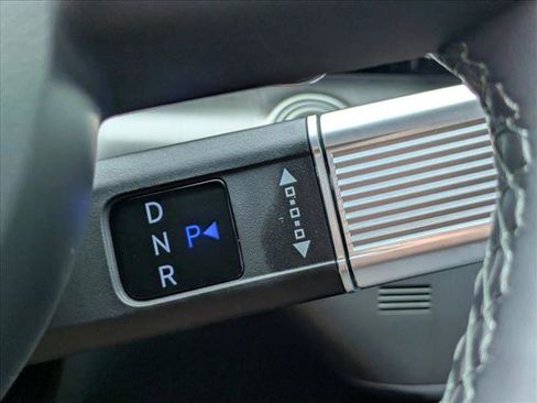 New 2026 Hyundai Kona Limited FWD image 17