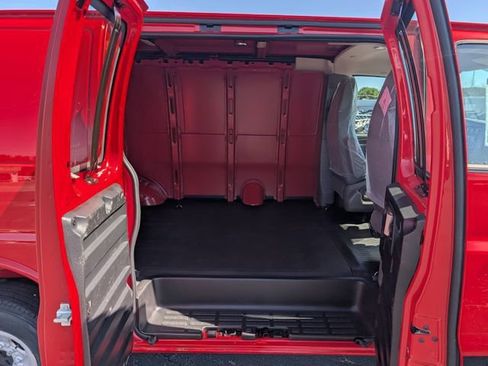 New 2026 GMC Savana 3500 w/ Driver Convenience Package RWD image 9