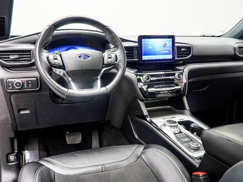 Used 2022 Ford Explorer ST image 35