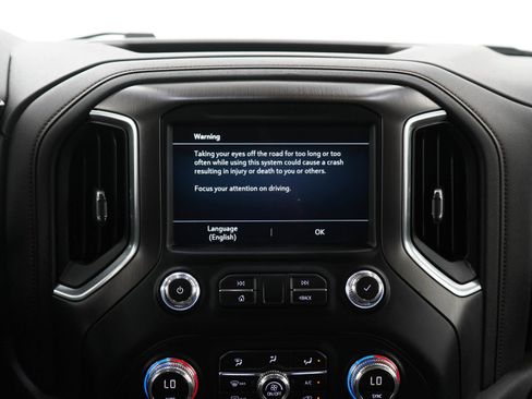 Used 2019 GMC Sierra 1500 AT4 w/ Off Road Performance Package AWD/4WD image 15