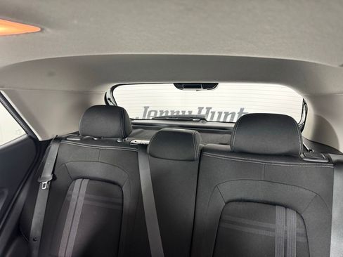 Used 2025 Hyundai Venue SEL image 5