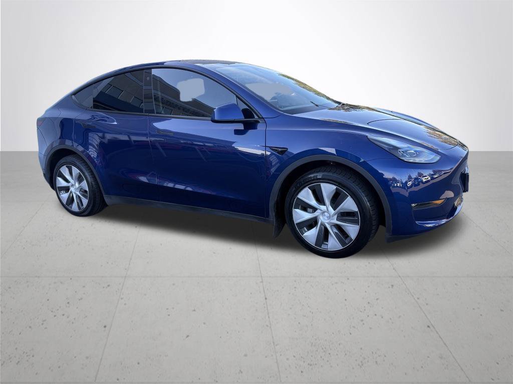 Used 2023 Tesla Model Y Long Range AWD/4WD image 4