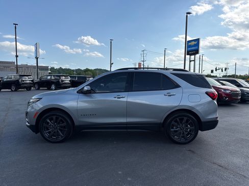 Used 2023 Chevrolet Equinox RS w/ RS Leather Package image 6