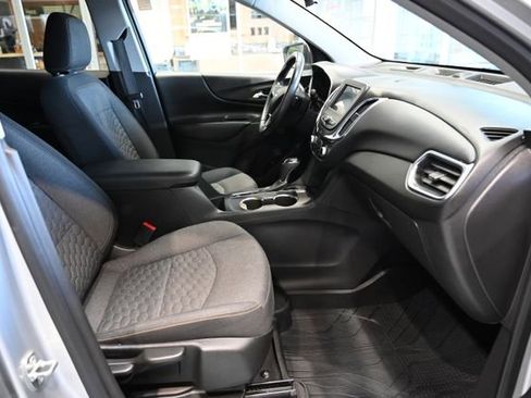 Used 2021 Chevrolet Equinox LT image 10