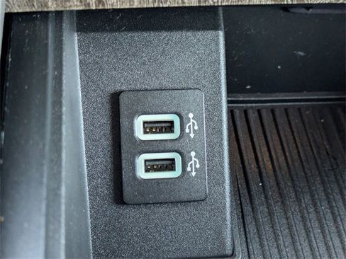 Used 2019 Ford F350 Lariat image 22